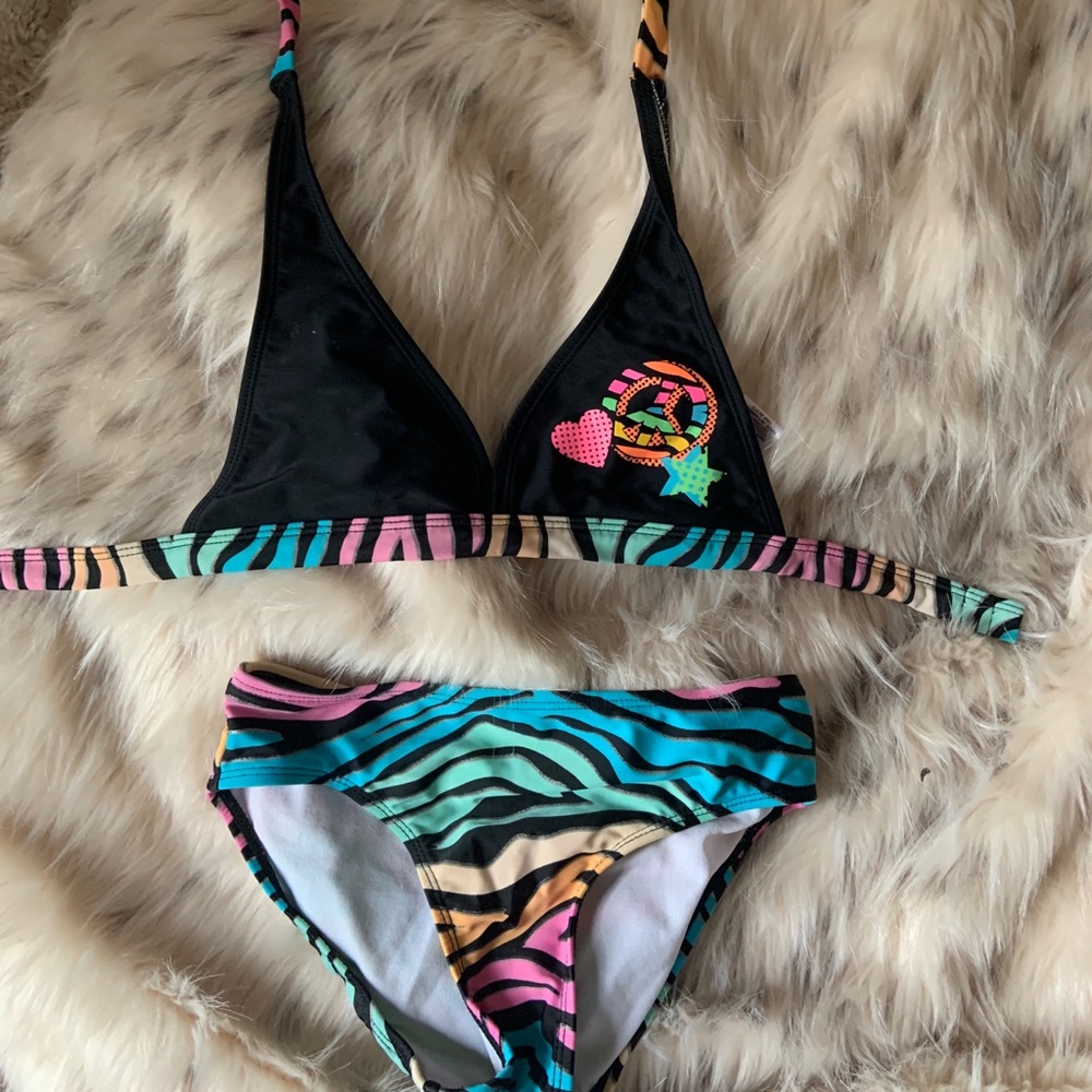 girls bikini